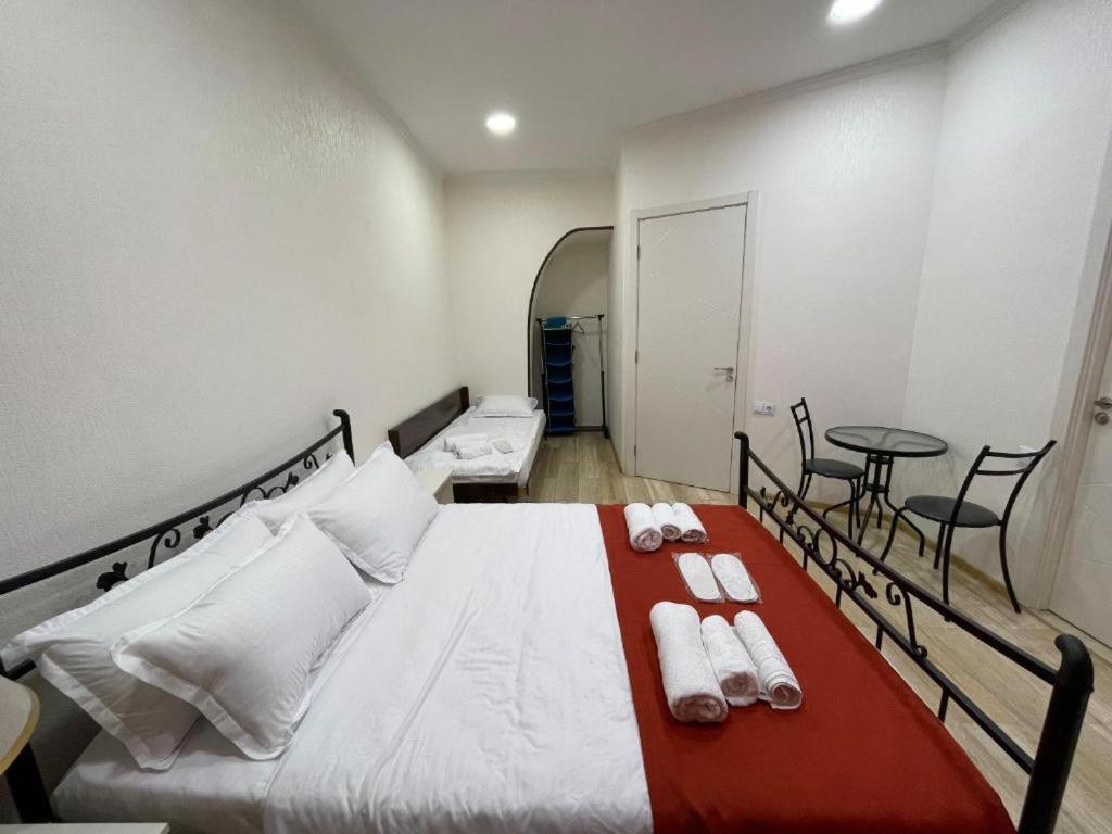 Aa Hotel Тбилиси Екстериор снимка